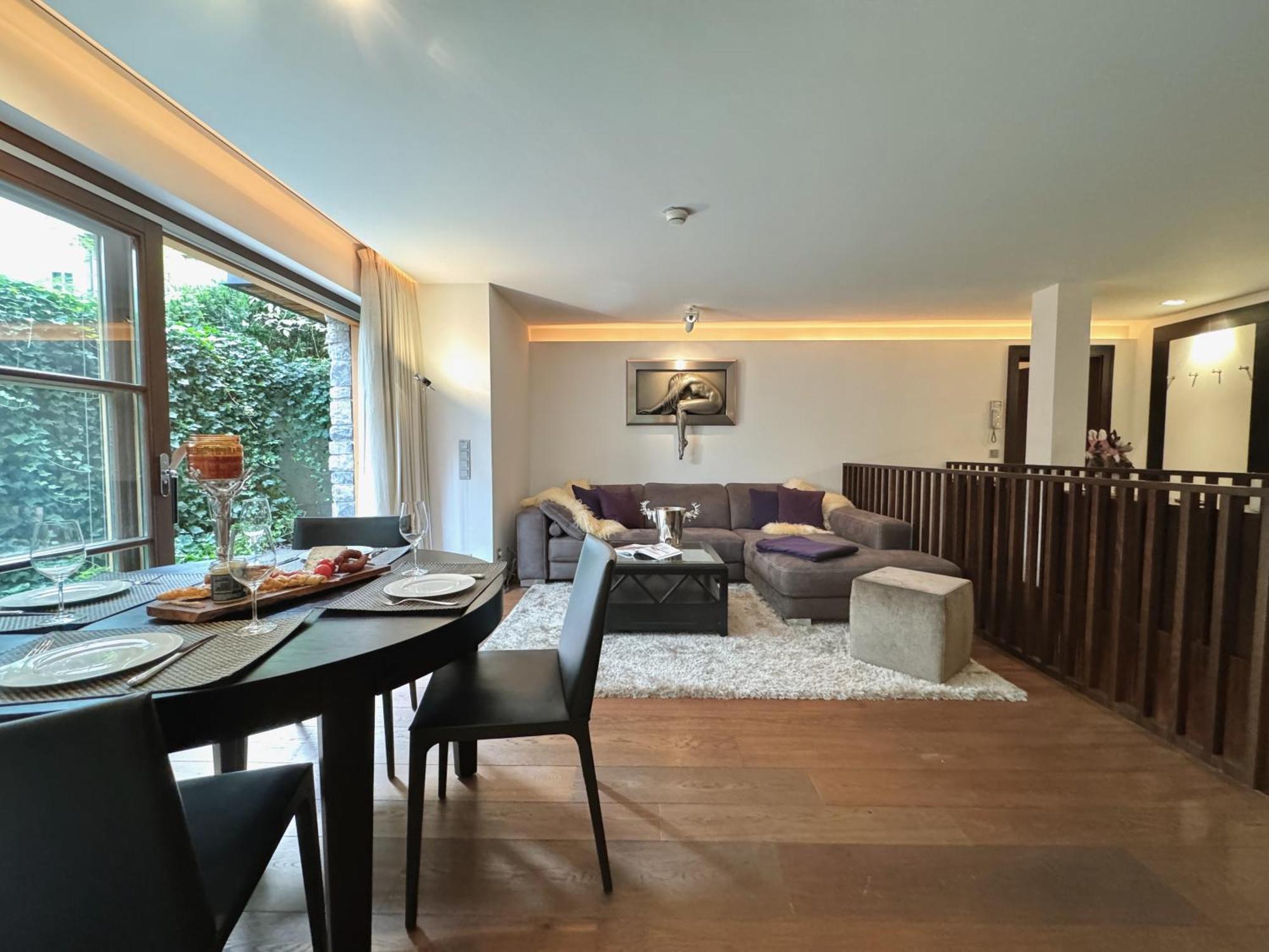 Kitz Deluxe Suite 1 & 2 Im Zentrum Mit Eigenem Spa & Parken By Belle-Stay Kitzbühel Extérieur photo